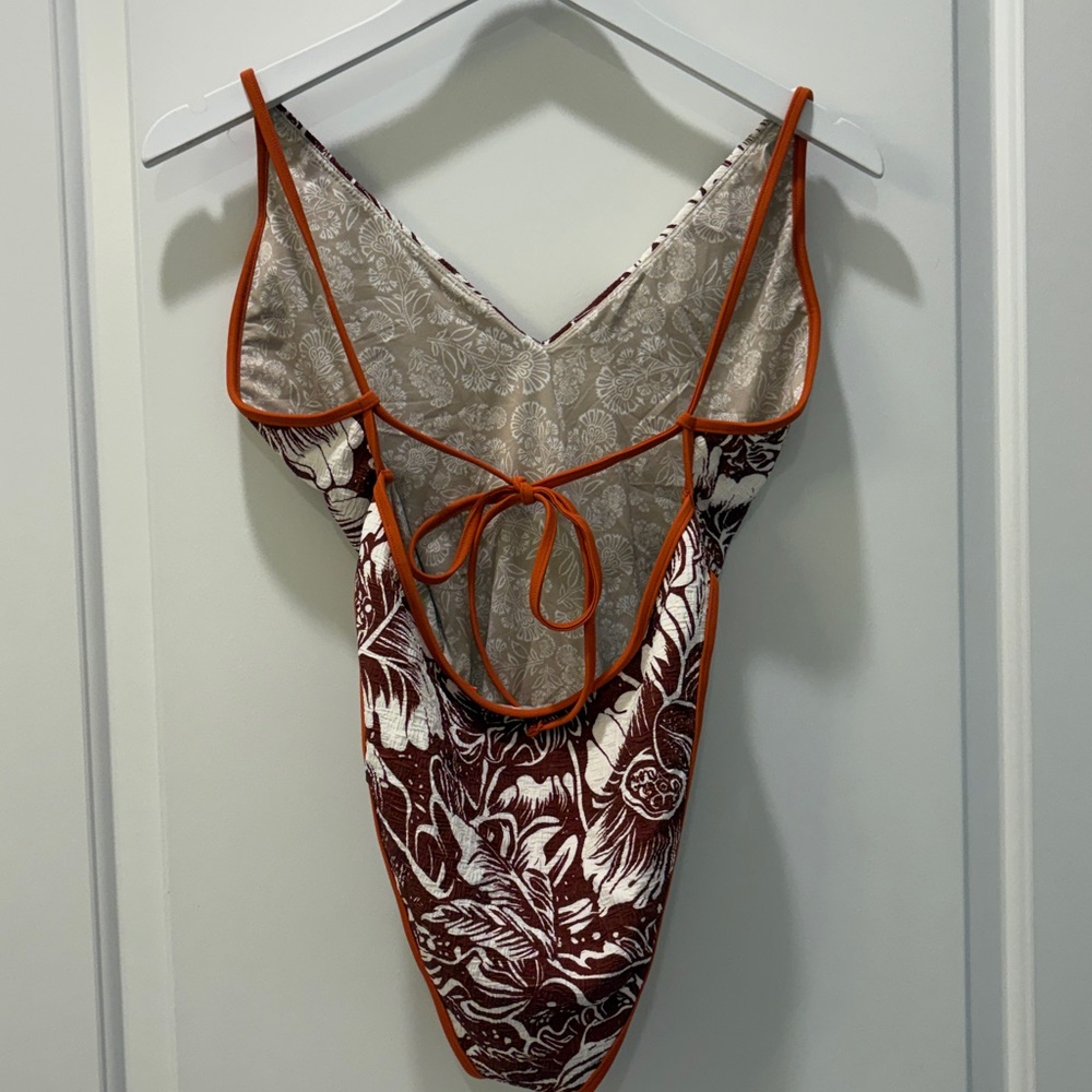 Free People Amber One Piece Swimsuit Brown White Tropical Size XL NWOT - Picture 9 of 14